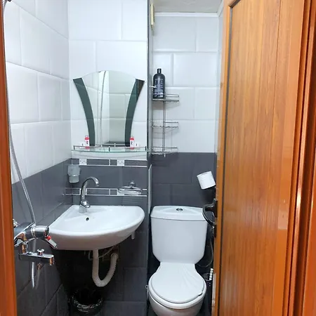 Royal Blue With Sea View In Old Къща за гости