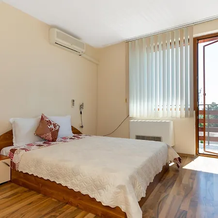 Royal Blue With Sea View In Old 4* Несебър