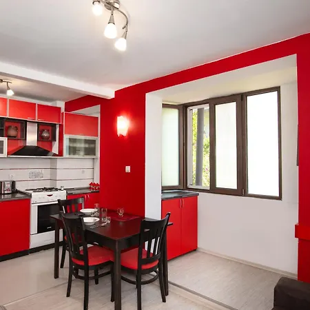 Къща за гости Royal Blue With Sea View In Old