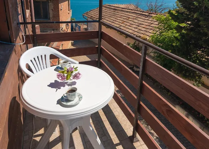 Royal Blue With Sea View In Old 4* Nessebar