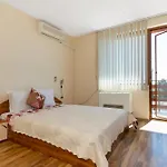 Royal Blue With Sea View In Old 3* Nesebar