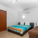 Royal Blue With Sea View In Old 3*