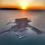 Royal Blue With Sea View In Old Nesebar