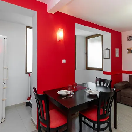 Guest house Royal Blue Sea View Old *