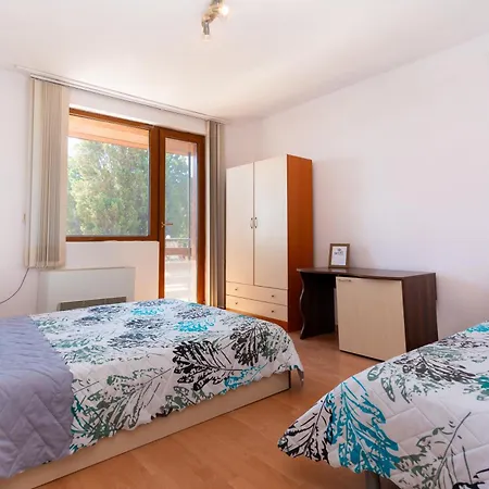 Royal Blue With Sea View In Old בית הארחה