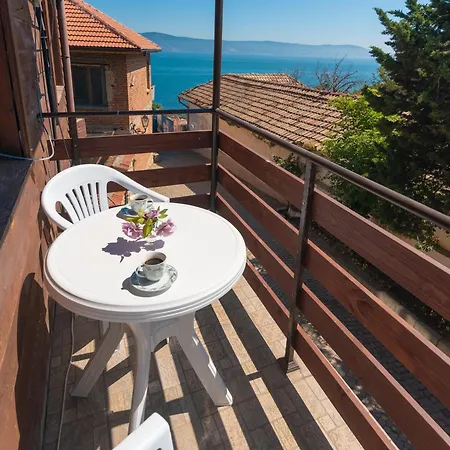 Royal Blue With Sea View In Old 4* Nesebar