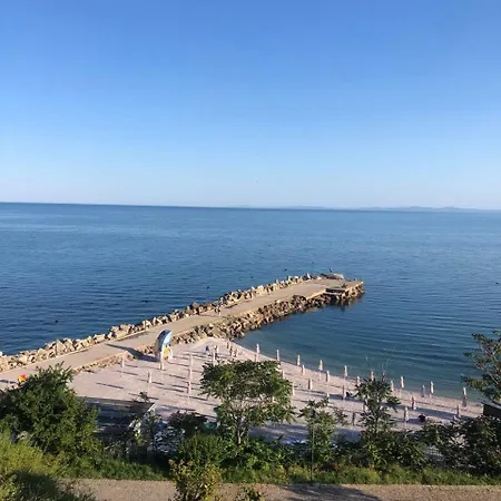 Гостевой дом Royal Blue With Sea View In Old Несебр