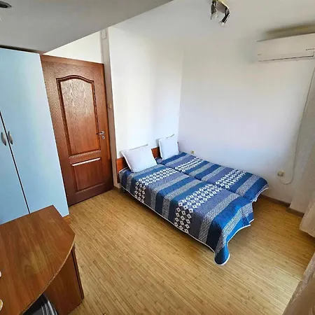 Royal Blue With Sea View In Old בית הארחה 4*