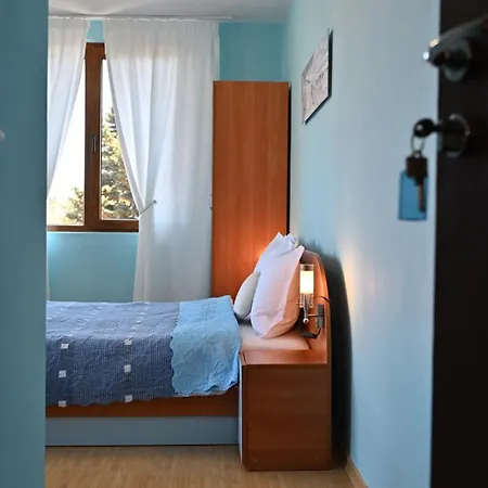 Гостевой дом Royal Blue With Sea View In Old Несебр
